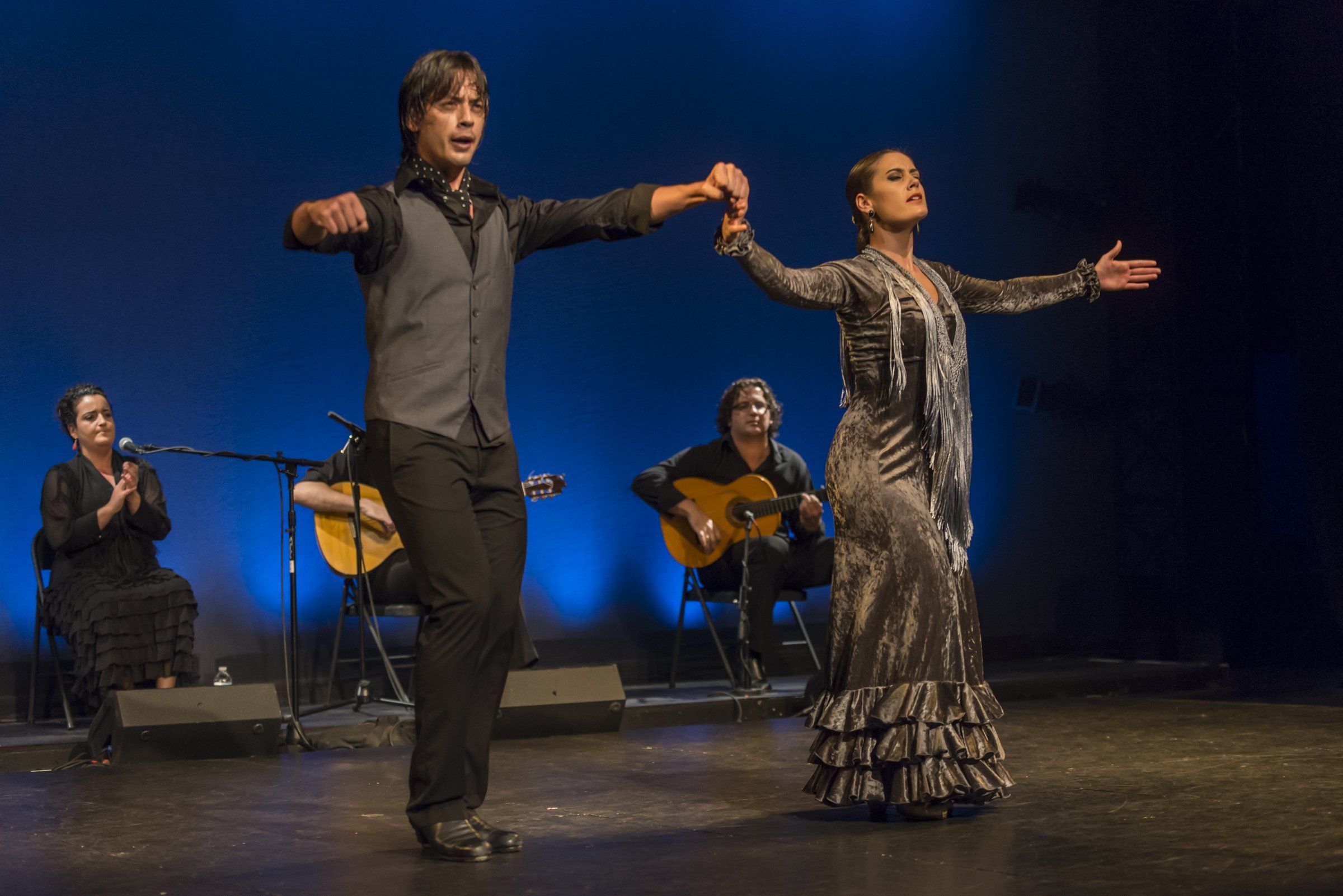 Stunning! Sensual! Sizzling!
Ninth Annual Flamenco Festival at GALA With artists from Spain and the United States Nov 8 – 17, 2013
Washington, D.C. – GALA’s acclaimed flamenco festival is here for its ninth year with Honorary Producers Lynne and Joseph Horning. Fuego Flamenco IX is an exploration of traditional flamenco, its breadth and diversity through contemporary expressions, and its impact in the United States. This year’s attractions include the world premiere of One Plus One created by Edwin Aparicio and Aleksey Kulikov for D.C.’s Flamenco Aparicio Dance Company, and the United States premiere of Templanza, choreographed and performed by the sensual duo José Jurado with dancer Isabel Rodríguez of the Fundación Conservatorio Flamenco Casa Patas of Madrid. In addition, the festival will include Flamenco en Familia, free interactive demonstrations of various aspects of flamenco for children and families. New this year is a special screening of the documentary Sobre las Olas – A History of Flamenco in the U.S. The expanded festival is made possible with generous support from Lynne and Joseph Horning, the Horning Family Fund of the Community Foundation for the National Capital Region, the Embassy of Spain in Washington, D.C., Spain Arts & Culture, and Spain-USA Foundation.
FLAMENCO APARICIO DANCE COMPANY
Fuego Flamenco IX opens with the world premiere of One Plus One, choreographed and directed by Edwin Aparicio and Aleksey Kulikov. This new work features dancers Edwin Aparicio, Norberto Chamizo from Madrid, Spain, Genevieve Guinn from Austin, Texas, and Anna Menéndez from Baltimore, Maryland, and singer Amparo Heredia “La Repompilla” from Malaga, Spain. Performances are on Friday, November 8 and Saturday, November 9 at 8 pm and Sunday, November 10 at 2 pm.
The personal lives of Aparicio and Kulikov serve an inspiration for One Plus One. After living together for over a decade, they were legally married in July of this year. Understanding a
